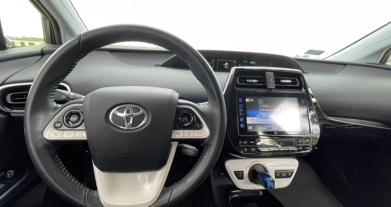 Toyota Prius cena 94800 przebieg: 55559, rok produkcji 2017 z Kolonowskie małe 154